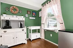 998 E Maple St, Palmyra, PA 17078 - Photo 6