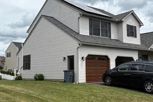 152 Twin Creeks Dr, Jonestown, PA 17038 - Photo 2