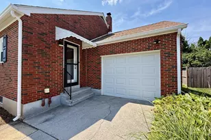 19 Pine Ave, Lebanon, PA 17042 - Photo 2