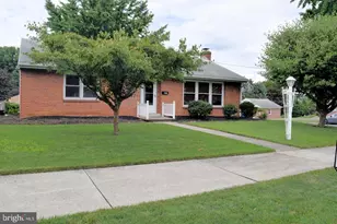 847 E Maple St, Palmyra, PA 17078 - Photo 1