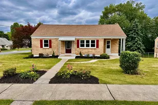 301 E Poplar St, Lebanon, PA 17042 - Photo 2