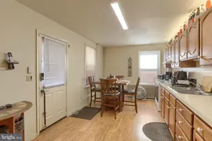 24 S 10th St, Lebanon, PA 17042 - Photo 12