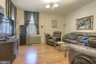 24 S 10th St, Lebanon, PA 17042 - Photo 8