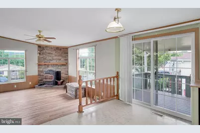 1 Pine St, Fredericksburg, PA 17026 - Photo 12
