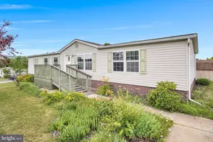 1 Pine St, Fredericksburg, PA 17026 - Photo 32