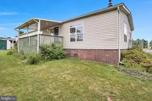 1 Pine St, Fredericksburg, PA 17026 - Photo 28