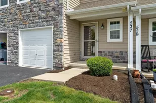 537 Brookwood, Palmyra, PA 17078 - Photo 2