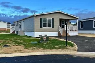 13 Evergreen Aly, Palmyra, PA 17078 - Photo 1