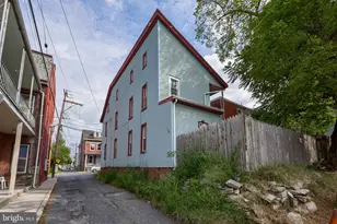 916 Walnut St, Lebanon, PA 17042 - Photo 4