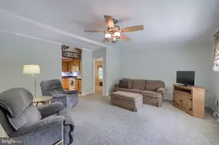 1037 Hemlock Cir, Manheim, PA 17545 - Photo 14