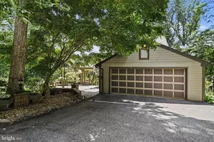 1265 Ash Ln, Lebanon, PA 17042 - Photo 2
