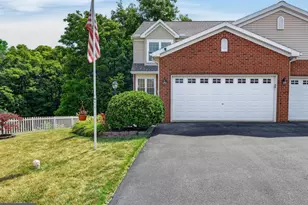 75 Pin Oak St, Palmyra, PA 17078 - Photo 2