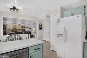 610 E Walnut St, Annville, PA 17003 - Photo 16