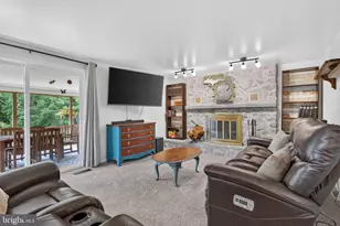 610 E Walnut St, Annville, PA 17003 - Photo 20
