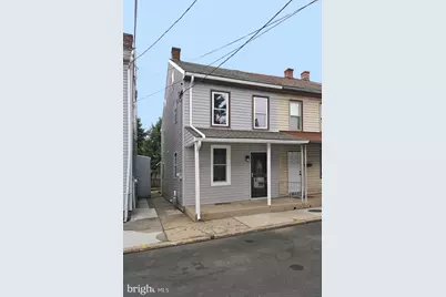 329 E Weidman Street, Lebanon, PA 17046 - Photo 2