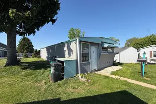 11 David Dr, Lebanon, PA 17046 - Photo 2