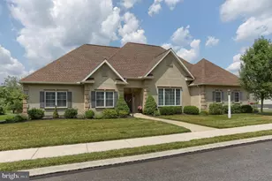 1012 Brandywine Dr, Lebanon, PA 17042 - Photo 2