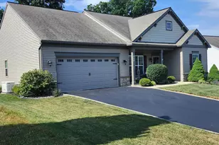 928 Sweetbay Ln Ln, Lebanon, PA 17046 - Photo 4