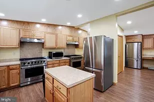 379 W Spruce St, Palmyra, PA 17078 - Photo 36