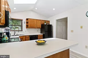 140 N Thistledown Dr, Palmyra, PA 17078 - Photo 36