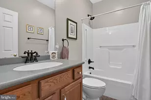 804 Shore Landing Dr, Lebanon, PA 17046 - Photo 14
