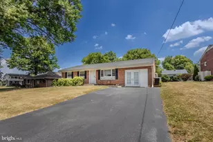 272 S 23rd St, Lebanon, PA 17042 - Photo 4