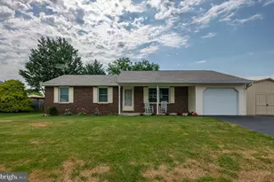 10 Progress Dr, Newmanstown, PA 17073 - Photo 2
