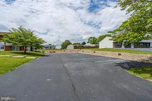 221 W Hamilton Ave, Myerstown, PA 17067 - Photo 4