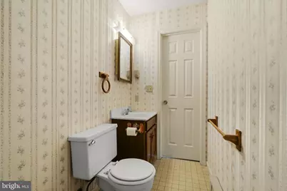 221 W Hamilton Avenue, Myerstown, PA 17067 - Photo 24
