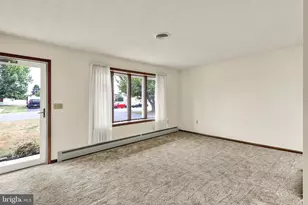 812 Sycamore Ln, Lebanon, PA 17046 - Photo 4