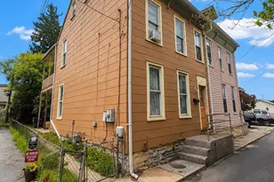 1120 Walton St, Lebanon, PA 17042 - Photo 2