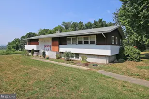 301 Golf Rd, Myerstown, PA 17067 - Photo 4