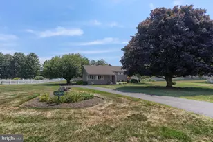 204 Oak St, Richland, PA 17087 - Photo 2