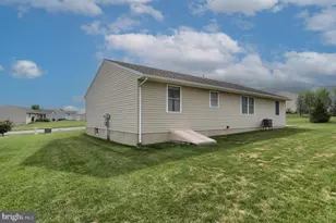 202 Village Dr, Newmanstown, PA 17073 - Photo 32