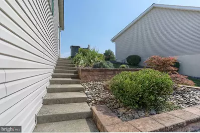 625 Progress Ave, Lebanon, PA 17042 - Photo 8