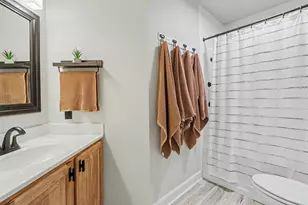 685 E Spruce St, Palmyra, PA 17078 - Photo 30