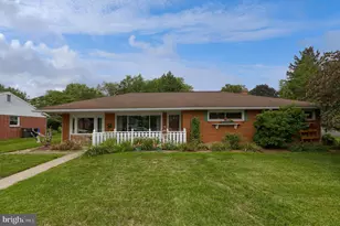 980 S Green St, Palmyra, PA 17078 - Photo 1