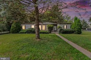 2015 E Pennsylvania Ave, Lebanon, PA 17042 - Photo 1