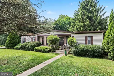 2015 E Pennsylvania Avenue, Lebanon, PA 17042 - Photo 4