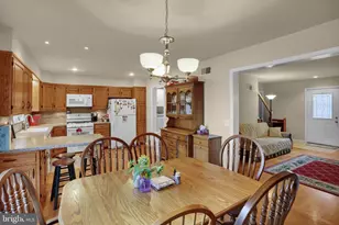 313 Acorn Cir, Lebanon, PA 17042 - Photo 10