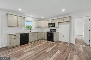 418 Elm St, Lebanon, PA 17042 - Photo 10