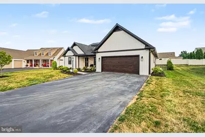 227 Daisy Drive, Lebanon, PA 17046 - Photo 4