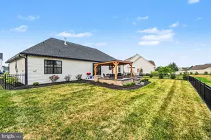 227 Daisy Dr, Lebanon, PA 17046 - Photo 36