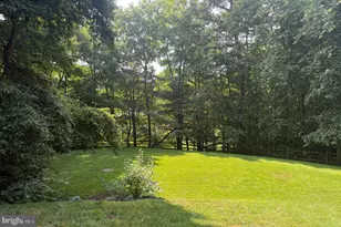 1701 Hickory Dr, Lebanon, PA 17042 - Photo 48