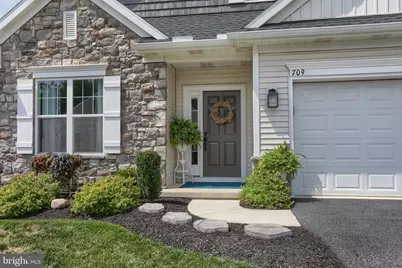 709 Jeffsu Lane, Lebanon, PA 17003 - Photo 2