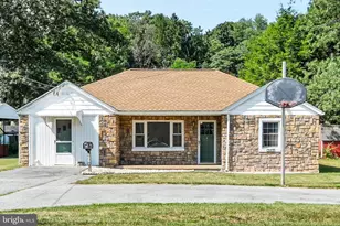 2419 Guilford St, Lebanon, PA 17046 - Photo 1