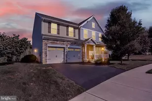 613 Meadowview Dr, Annville, PA 17003 - Photo 2