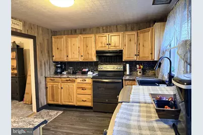 17 E Market St, Jonestown, PA 17038 - Photo 2