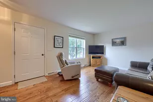 11 Sue Cir, Lebanon, PA 17042 - Photo 2
