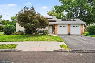 2 Sycamore Ln, Palmyra, PA 17078 - Photo 1